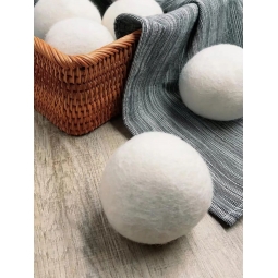 2 Wool Dryer Balls